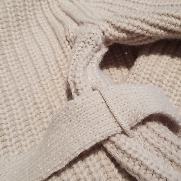 ZARA Belted sweater - Picture 6 of 7